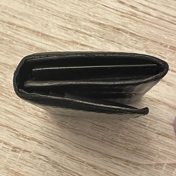 FENDI Black Leather Wallet w/Embossed Logo on Outside - Picture 15 of 16